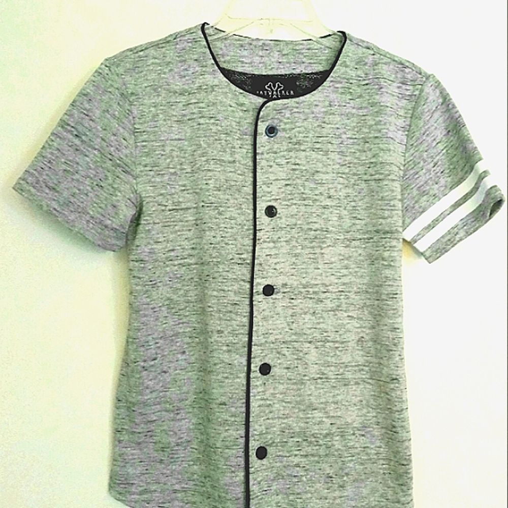 Jay Walker size M boys baseball style button down top short sl…